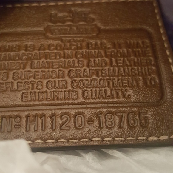 Coach new  H1120- 18765 Madison Op Art Signature. - Picture 7 of 8